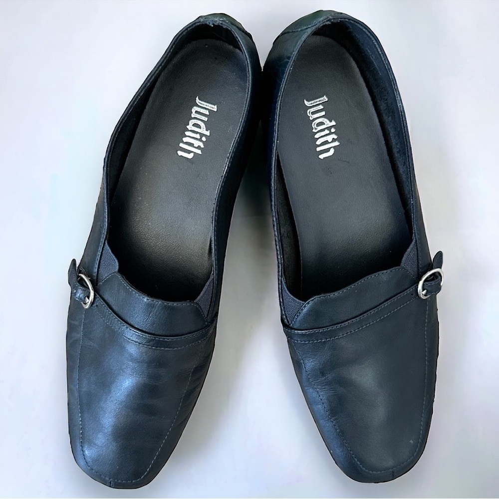 Women’s Leather Dark Blue Loafers by JUDITH size 8 arch strap & Buckle